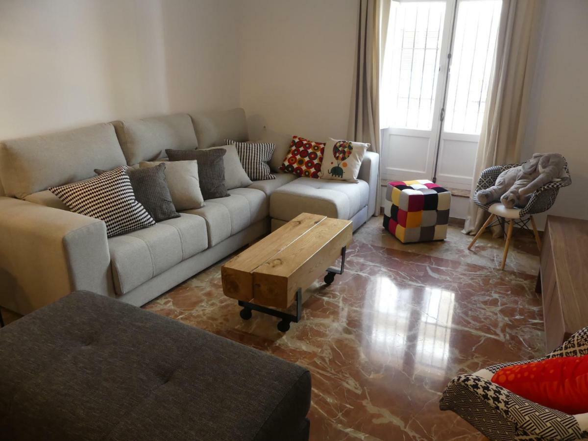 Gatu Premium Villa Aramburu, " Preferente Mayores De 25 Anos Y Familias " El Puerto de Santa María Eksteriør billede