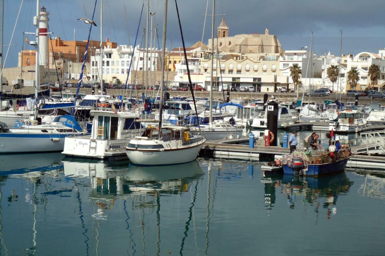 Gatu Premium Villa Aramburu, " Preferente Mayores De 25 Anos Y Familias " El Puerto de Santa María Eksteriør billede