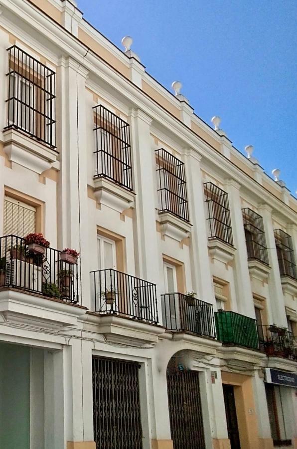 Gatu Premium Villa Aramburu, " Preferente Mayores De 25 Anos Y Familias " El Puerto de Santa María Eksteriør billede