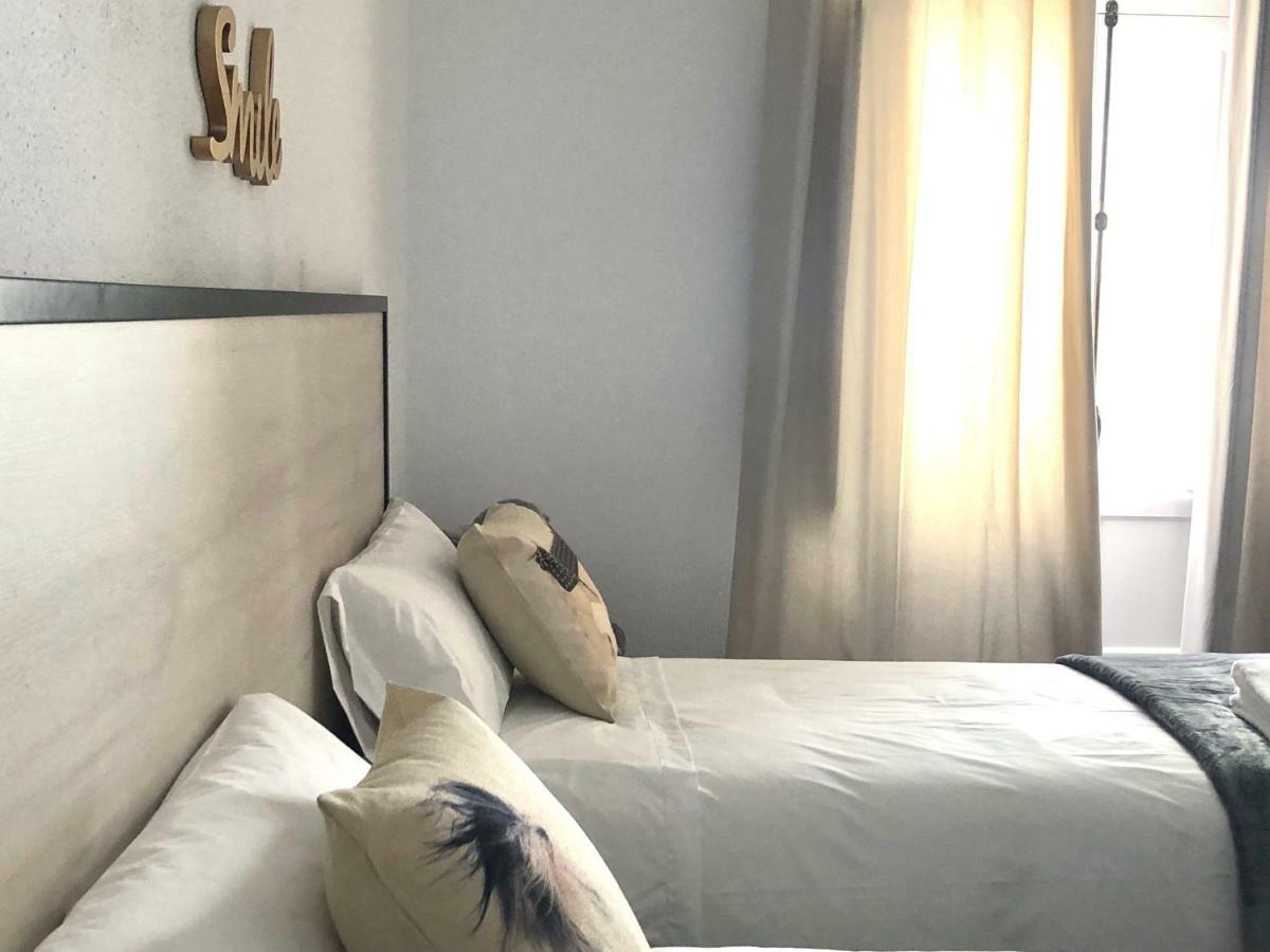 Gatu Premium Villa Aramburu, " Preferente Mayores De 25 Anos Y Familias " El Puerto de Santa María Eksteriør billede